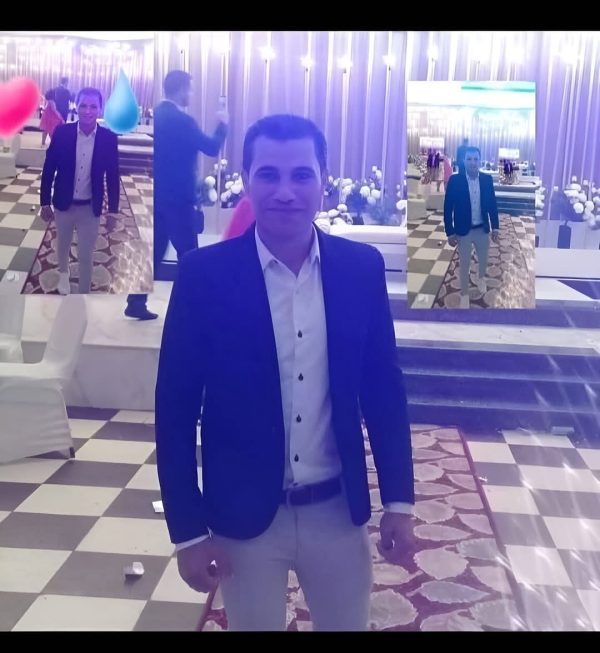 جنازة مهيبة لثلاثة أصدقاء ضحايا لقمة العيش.. صور - 5 - سيناء الإخبارية