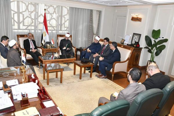 الأزهري يستقبل وزير الشئون الإسلامية السنغافوري بالعاصمة الإدارية الجديدة - 1 - سيناء الإخبارية
