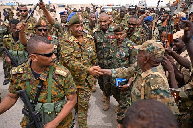 سيطرة الجيش السوداني على ود مدني تفتح باب العودة للنازحين من مصر - 5 - سيناء الإخبارية