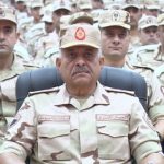 القائد العام للقوات المسلحة يتفقد قاعدة الإسكندرية البحرية ويلتقي عدد من القوات - 7 - سيناء الإخبارية