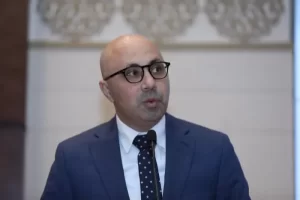 أحمد بهي الدين : معرض القاهرة الدولي يضم 1300 دار نشر و6000 عارض من 80 دولة - 3 - سيناء الإخبارية