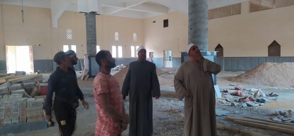 مدير أوقاف جنوب سيناء يتفقد أعمال تجديد مسجد شهداء الروضة في طور سيناء - 3 - سيناء الإخبارية