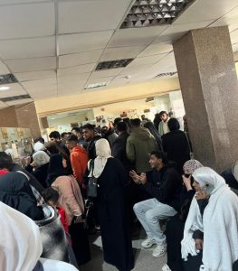 إقبال المواطنين بأعداد كبيرة لجمع التوكيلات لتأسيس حزب الجبهة الوطنية بالعريش - 3 - سيناء الإخبارية