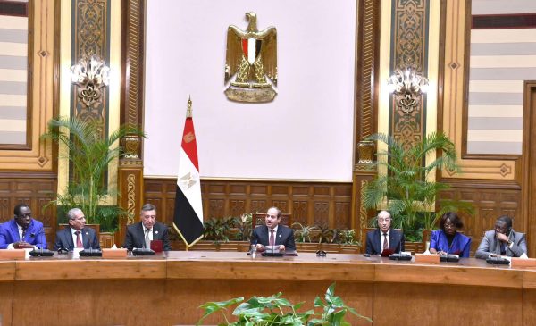 السيسي يستقبل رؤساء المحاكم الدستورية والعليا الأفارقة ويؤكد دعم مصر لاستقلال القضاء - 5 - سيناء الإخبارية