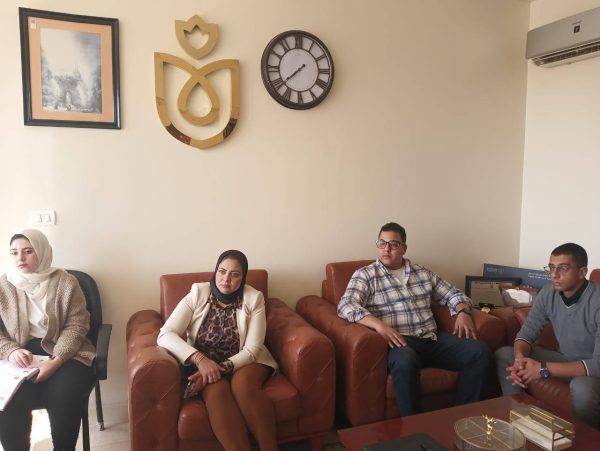 رئيس إقليم القناة يعقد اجتماعًا توجيهيًا موسعًا لتعزيز جودة الخدمات الصحية بجنوب سيناء - 1 - سيناء الإخبارية