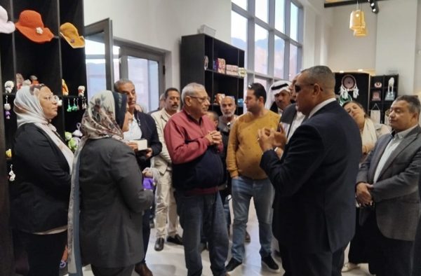 محافظ جنوب سيناء يتفقد استعدادات مهرجان الهجن والتراث بشرم الشيخ - 5 - سيناء الإخبارية