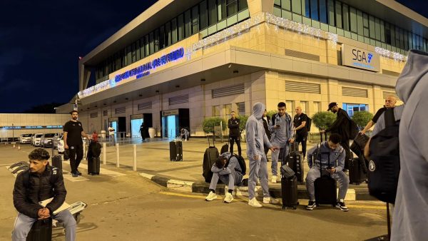 لحظات الرعب في سماء أنجولا.. مطبات جوية تهدد بعثة بيراميدز بعد التأهل التاريخي لدوري الأبطال - 1 - سيناء الإخبارية