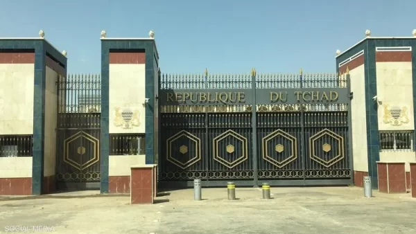 هجوم إرهابي يستهدف القصر الرئاسي في نجامينا ويوقع قتلى وجرحى - 1 - سيناء الإخبارية