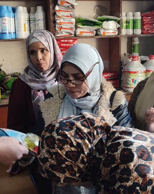 مديرية الزراعة تشن حملة مكثفة على محلات المبيدات والأسمدة بالعريش - 1 - سيناء الإخبارية
