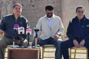 خالد النبوي عن يوسف شاهين: هو طفل جميل وعبقري واكتشفني وأنا في أخر عام بالجامعة - 1 - سيناء الإخبارية