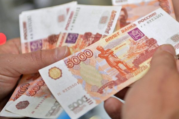 خطأ محاسبي يحول عمال مصنع في روسيا إلى أثرياء بين ليلة وضحاها ومعركة قانونية تلوح في الأفق - 3 - سيناء الإخبارية