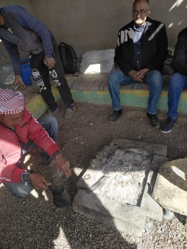 مديرية الزراعة بجنوب سيناء تقدم الإرشاد الزراعي وتوزع "كارت الفلاح الذكي" في وادي سعال - 5 - سيناء الإخبارية