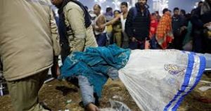 عشرات الأشخاص يلقون حتفهم في تدافع قبل الفجر في مهرجان ماها كومبه ميلا بالهند - 3 - سيناء الإخبارية