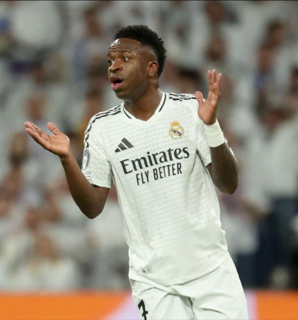 أنشيلوتي يرفض عرضًا سعوديًا بـ350 مليون يورو لضم فينيسيوس: اللاعب ملتزم بالبقاء في ريال مدريد - 3 - سيناء الإخبارية