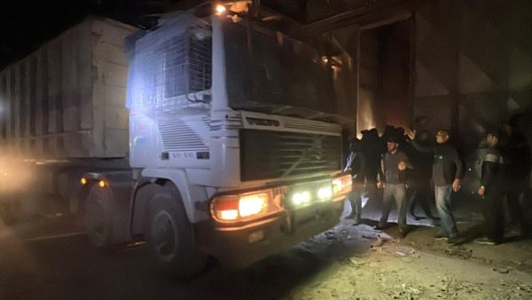 قافلة مساعدات إنسانية تدخل قطاع غزة من معبر صلاح الدين مساء اليوم - 1 - سيناء الإخبارية