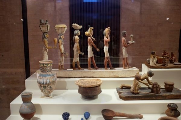 متحف ملوي بالمنيا.. 950 قطعة أثرية تحكي تاريخ مصر على مر العصور - 11 - سيناء الإخبارية