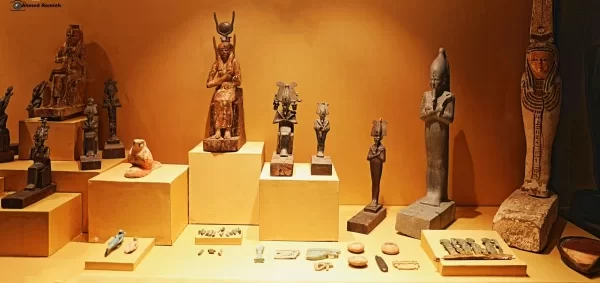 متحف ملوي بالمنيا.. 950 قطعة أثرية تحكي تاريخ مصر على مر العصور - 7 - سيناء الإخبارية