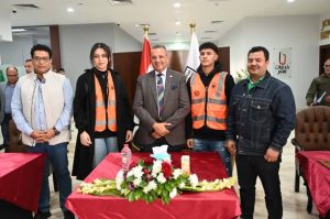محافظ جنوب سيناء يوجه الشكر إلى جميع المشاركين في إنجاح مهرجان الهجن الدولي بشرم الشيخ - 1 - سيناء الإخبارية