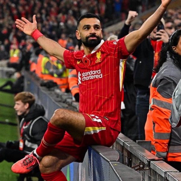 محمد صلاح يضع شروطه للبقاء في ليفربول والهلال السعودي يترقب - 1 - سيناء الإخبارية