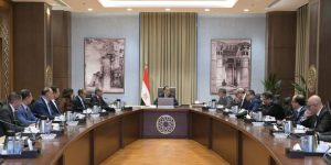 مدبولي يوجه بتسهيل إنهاء إجراءات وصول السائحين الأجانب إلى المطارات المصرية - 3 - سيناء الإخبارية