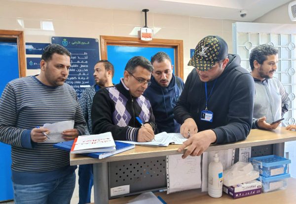 فريق الإشراف بالهيئة العامة للرعاية الصحية بجنوب سيناء يتفقد وحدة طب أسرة العرايشية - 1 - سيناء الإخبارية