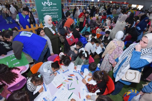 معرض القاهرة الدولي للكتاب الـ56 يسجل 400,016 زائر أمس الأربعاء - 3 - سيناء الإخبارية