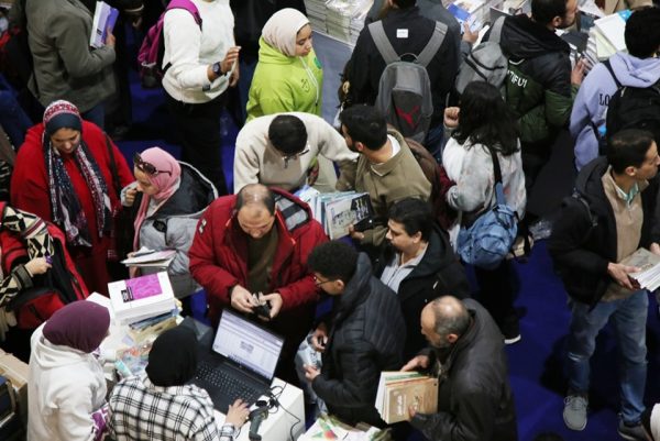 معرض القاهرة الدولي للكتاب 2025.. انطلاقة إلى المستقبل وتوجيه الذكاء الاصطناعي نحو الثقافة العربية - 17 - سيناء الإخبارية