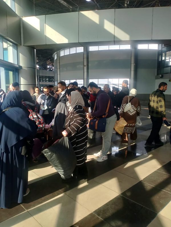ميناء نويبع يواصل تسهيل عودة اللاجئين السوريين إلى وطنهم بجهود مصرية وأردنية مشتركة - 5 - سيناء الإخبارية