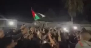 ننشر احتفالات الفلسطينيين باتفاقية وقف إطلاق النار وإطلاق سراح الرهائن فى بغزة - 3 - سيناء الإخبارية