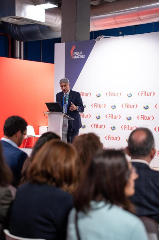 شريف فتحي يسلط الضوء على مقومات السياحة المصرية في مؤتمر FITUR 2025 - 3 - سيناء الإخبارية