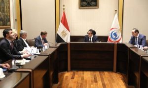 وزير الصحة يبحث مع وفد اتحاد الصناعات بولاية بافاريا الألمانية التوسع في ملف تدريب فرق التمريض وتحديث المناهج الدراسية - 5 - سيناء الإخبارية