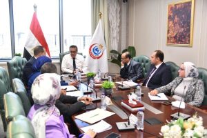 وزير الصحة يعقد اجتماعًا لمتابعة مستجدات المشروع القومي لإنهاء قوائم الانتظار الخاصة بزرع النخاغ - 5 - سيناء الإخبارية