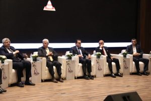 وزير الصحة ووزير التعليم العالي يشهدان إطلاق عقار "ترايكافتا" لأول مرة بمصر لخدمة مرضى التليف الكيسي - 1 - سيناء الإخبارية