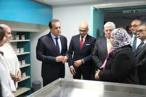 وزير الصحة ووزير التعليم العالي يشهدان إطلاق عقار "ترايكافتا" لأول مرة بمصر لخدمة مرضى التليف الكيسي - 3 - سيناء الإخبارية