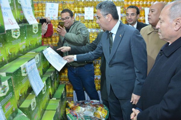 وزير التموين يفتتح معرض أهلا رمضان بالقاهرة يوفر 2000 طن سلع بتخفيضات تصل إلى 30% - 11 - سيناء الإخبارية