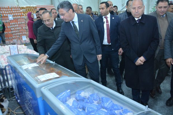 وزير التموين يفتتح معرض أهلا رمضان بالقاهرة يوفر 2000 طن سلع بتخفيضات تصل إلى 30% - 9 - سيناء الإخبارية