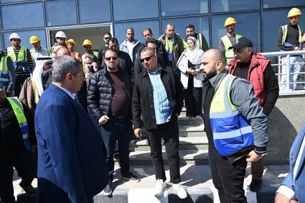 محافظ جنوب سيناء يتفقد مشروعات حيوية في نويبع ويستعرض خطط التنمية مع شيوخ العواقل - 5 - سيناء الإخبارية