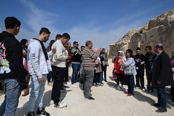 140 شابا من المحافظات الحدودية في رحلة أثرية بالمنيا.. 39 مقبرة تحكي تاريخ الدولة الوسطى - 11 - سيناء الإخبارية