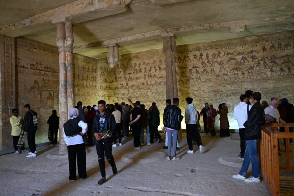 140 شابا من المحافظات الحدودية في رحلة أثرية بالمنيا.. 39 مقبرة تحكي تاريخ الدولة الوسطى - 7 - سيناء الإخبارية