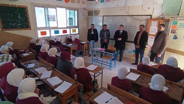 وكيل وزارة التعليم بشمال سيناء يتابع انتظام الدراسة في 3 مدارس بمدينة بئر العبد - 9 - سيناء الإخبارية