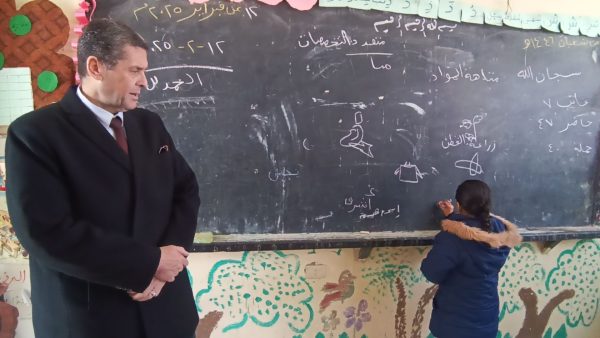 وكيل وزارة التعليم بشمال سيناء يتابع انتظام الدراسة في 3 مدارس بمدينة بئر العبد - 11 - سيناء الإخبارية