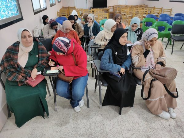 ورشة عمل بالطور لتأهيل الشباب لسوق العمل الحر وتعزيز الثقافة المهنية - 7 - سيناء الإخبارية