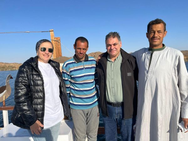 وفد وزاري يبحث تنشيط السياحة البيئية في أسوان وتطوير مشاهدة الطيور - 3 - سيناء الإخبارية