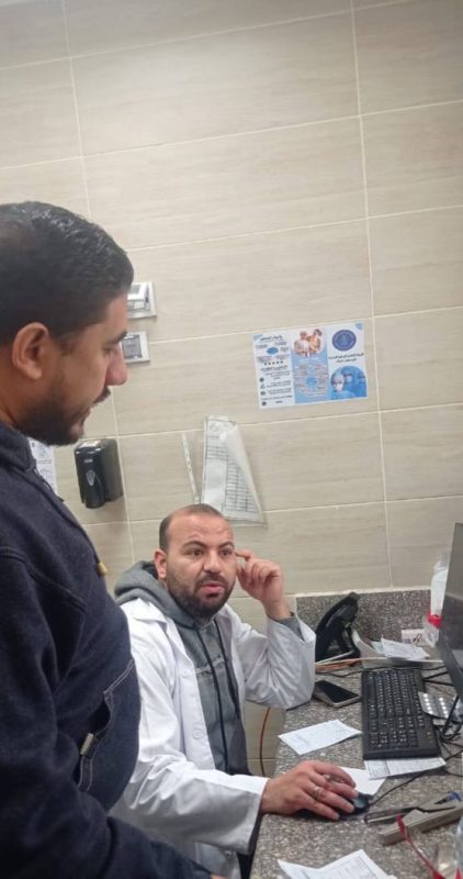 فريق المرور الصحي بجنوب سيناء يتابع مخزون الأدوية وآليات العمل بمركز طب أسرة المنشية - 7 - سيناء الإخبارية