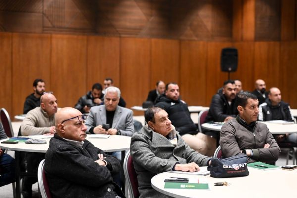 اتحاد الكرة يطلق ورشة تدريبية لاعتماد مسؤولي الأمن والسلامة بالملاعب وفق معايير الكاف - 7 - سيناء الإخبارية