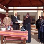 عادل عتلم يكرم طالبات مدرسة الزهور الثانوية لفوزهن في مسابقات التربية الفنية على مستوى الجمهورية - 16 - سيناء الإخبارية عادل عتلم يكرم طالبات مدرسة الزهور الثانوية لفوزهن في مسابقات التربية الفنية على مستوى الجمهورية - 15 - سيناء الإخبارية