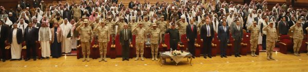 الجيش الثالث الميداني يعزز التواصل مع شيوخ وعواقل جنوب ووسط سيناء في لقاء موسع - 1 - سيناء الإخبارية