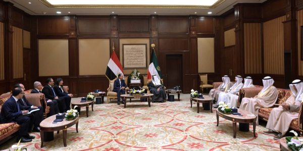أمير الكويت يستقبل مصطفى مدبولي ويؤكد دعم بلاده للاستثمار في مصر - 5 - سيناء الإخبارية
