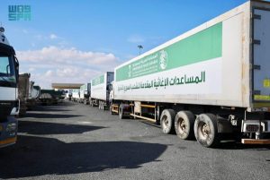 60 شاحنة إغاثية سعودية تستعد للانطلاق إلى سوريا ضمن المرحلة الـ 3 من الجسر البري السعودي - 1 - سيناء الإخبارية