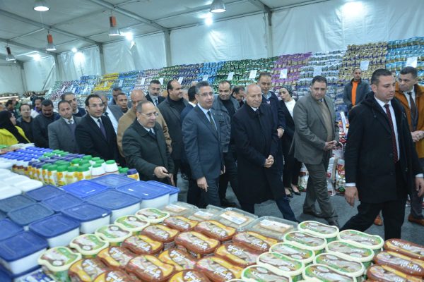 وزير التموين يفتتح معرض أهلا رمضان بالقاهرة يوفر 2000 طن سلع بتخفيضات تصل إلى 30% - 17 - سيناء الإخبارية